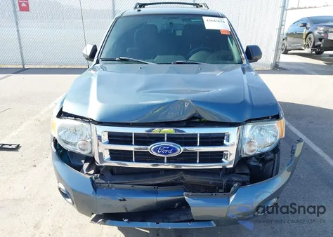 2011 Ford Escape Xlt из США, поврежденный, VIN 1FMCU9DGXBKC16986